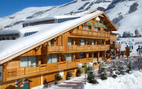  Hotel Les Mélèzes  Ле Де Альп